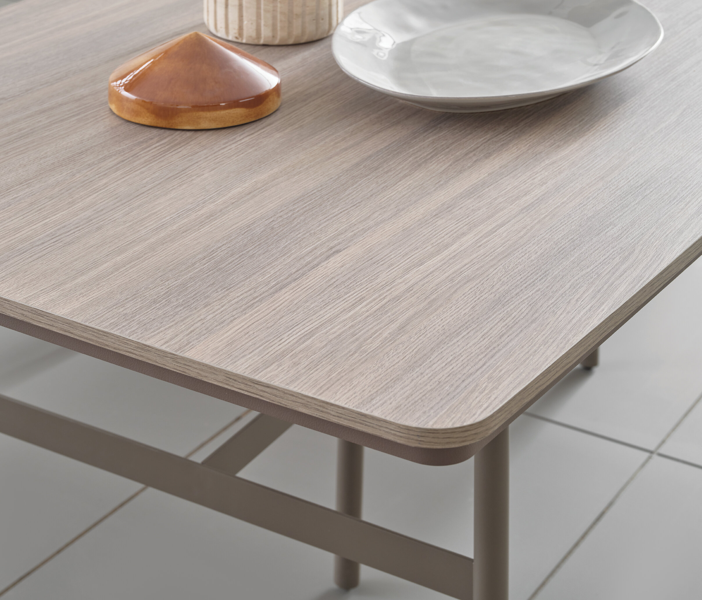 VARENA NON-EXTENDABLE DINING TABLE WITH METAL LEG - Image 5