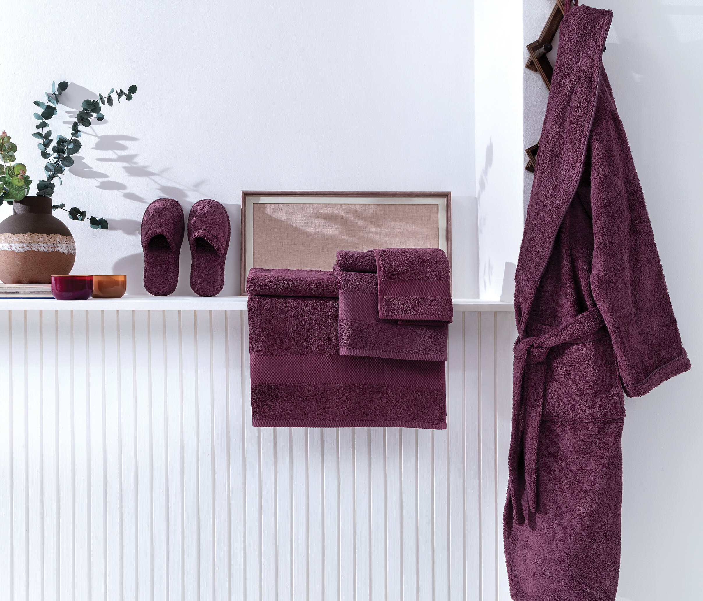 Essentials Bath Towel - Fushia (90x150 cm) - Image 2