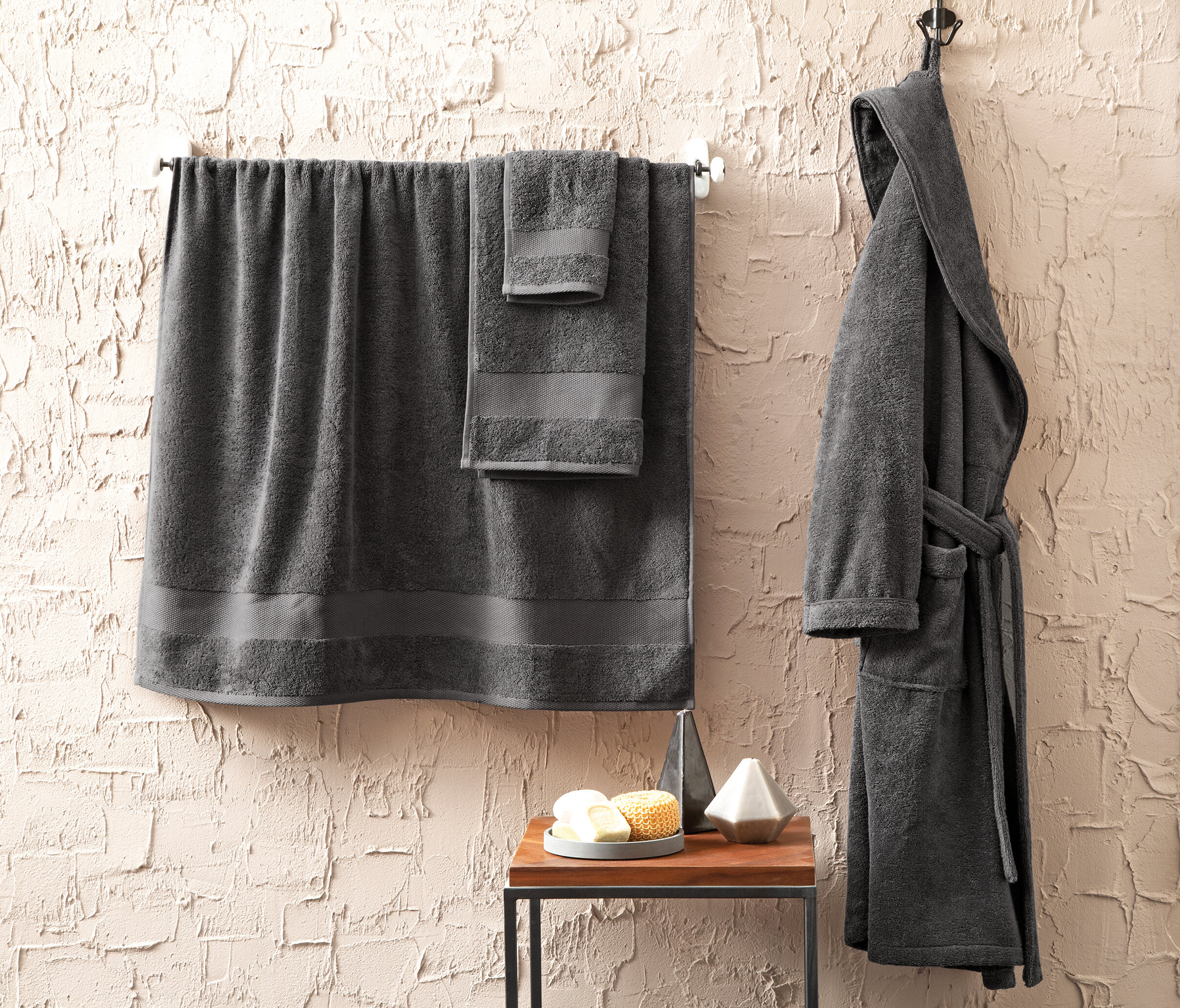 Essentials Bath Towel - Anthracite (90x150 cm) - Image 2